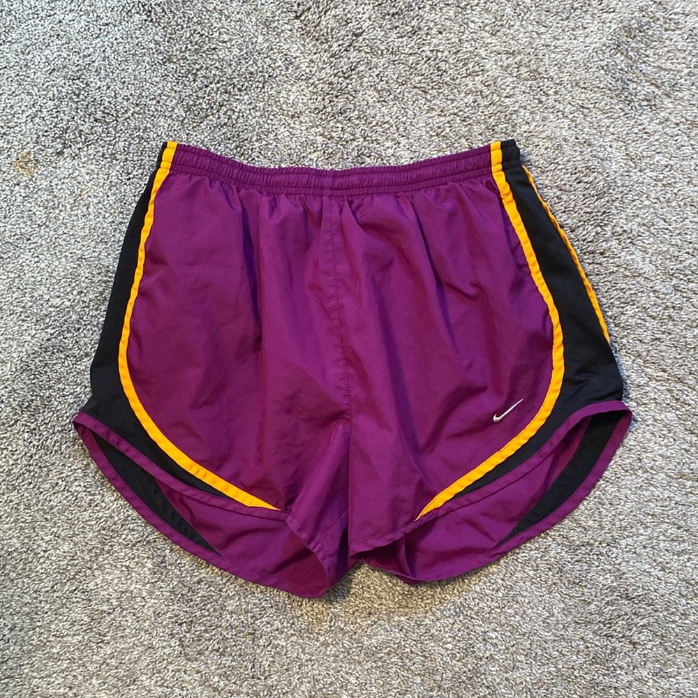Nike Women’s Tempo Shorts
